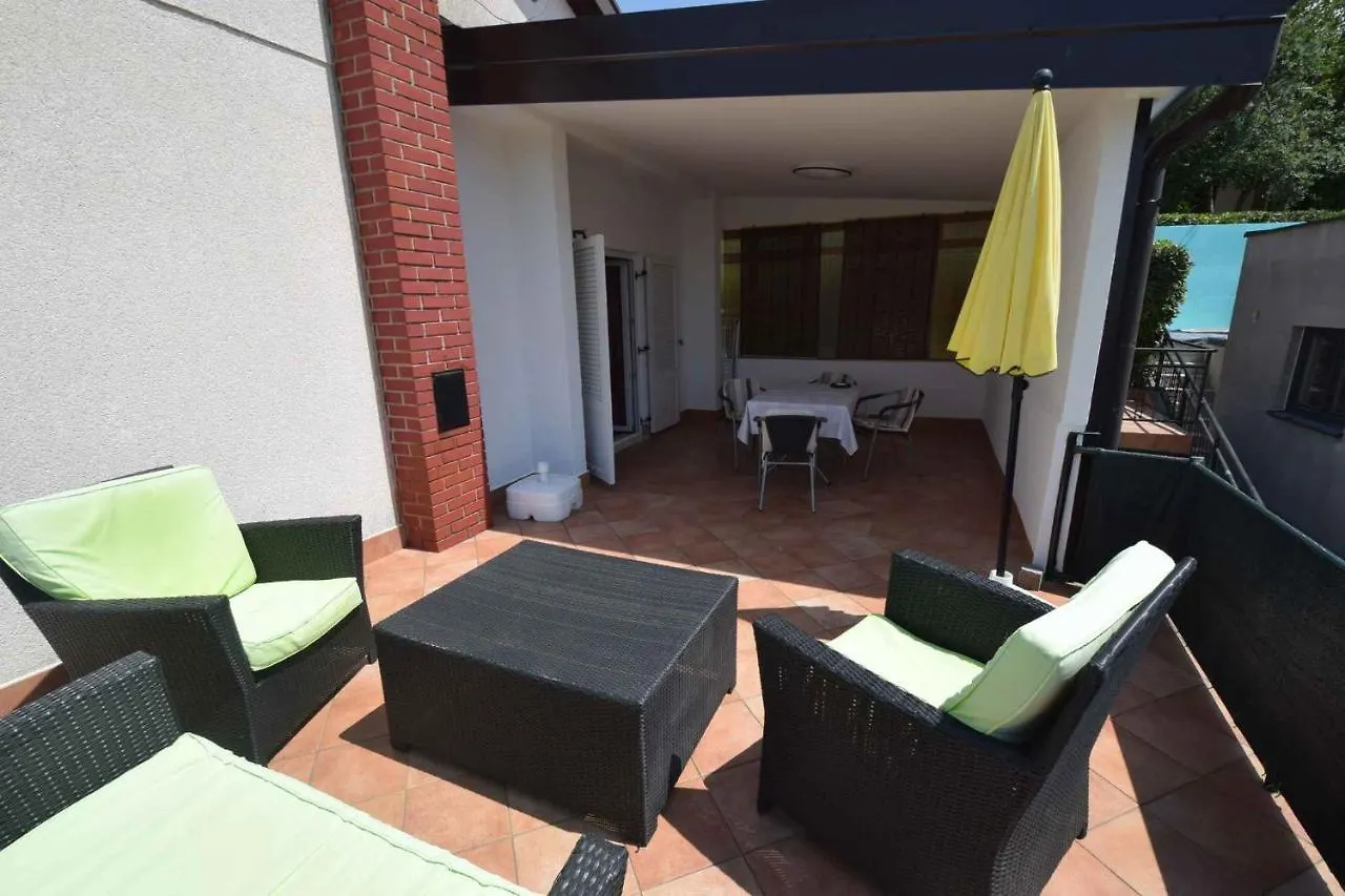 Apartment In Njivice/Insel Krk 13277 Croatia