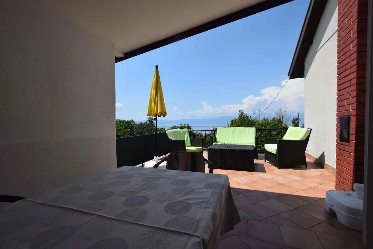 Apartment In Njivice/Insel Krk 13277  Njivice